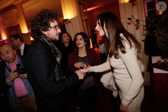 Frédérique Bel, à l'Automobile Club de France, à Paris, à l'occasion de la soirée de vente aux enchères au profit de l'association AMFE, le mercredi 13 novembre 2013.