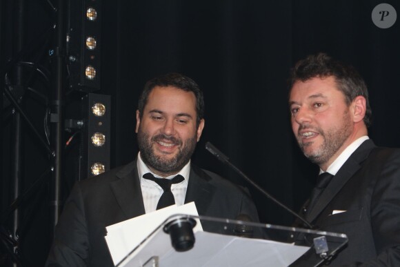 Exclusif - Bruce Toussaint et Frédéric Dupuis lors de la remise annuelle des diplômes de l'ESJ à l'espace Pierre Cardin à Paris le 13 novembre 2013.