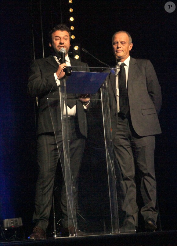 Exclusif - Frederic Dupuis et Guillaume Jobin lors de la remise annuelle des diplômes de l'ESJ à l'espace Pierre Cardin à Paris le 13 novembre 2013.