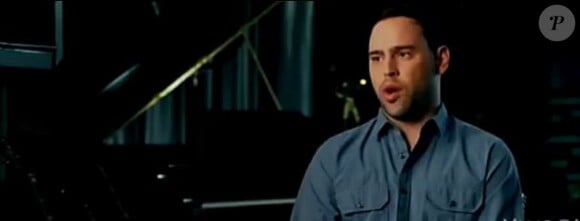 Scooter Braun dans la bande-annonce du Believe Movie.