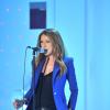 Céline Dion chante lors de l'enregistrement de l'émission "Vivement dimanche" au Studio Gabriel à Paris le 13 novembre 2013.