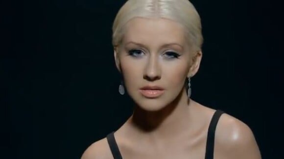 Christina Aguilera : Silhouette amincie et éplorée pour le triste Say Something