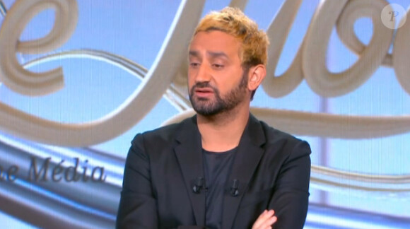 Cyril Hanouna, sur le plateau de l'émission Le Tube sur Canal+, le samedi 23 novembre 2013.