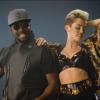 will.i.am et Miley Cyrus dans le clip de Feelin' Myself.