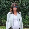 Exclusif - Jennifer Love Hewitt, enceinte, se rend chez un ami à Los Angeles, le 19 novembre 2013.