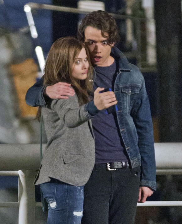 Chloë Moretz et Jamie Blackley sur le tournage de 'If I Stay' à Vancouver, le 26 novembre 2013.