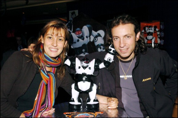 Philippe Candeloro et sa femme Olivia en 2004.