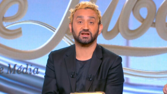 Cyril Hanouna, sur le plateau de l'émission Le Tube sur Canal+, le samedi 23 novembre 2013.