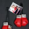 Gants de boxe signés par Evander Holyfield vendus par l'ex-épouse de Donald Trump aux enchères - décembre 2013