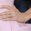 Manucure glitter façon Jessica Biel