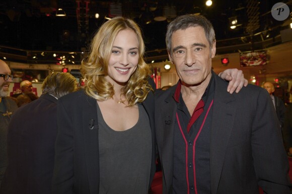 Nora Arnezeder et Gérard Lanvin à l'enregistrement de l'émission Vivement Dimanche à Paris le 4 décembre 2013. L'émission sera diffusée le 8 décembre.