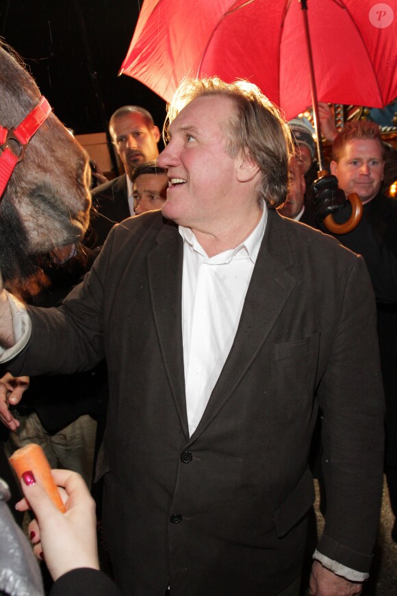 Gérard Depardieu lors de l'ouverture du marché de Noël dans la ville d'Henndorf en Autriche le 14 novembre 2013