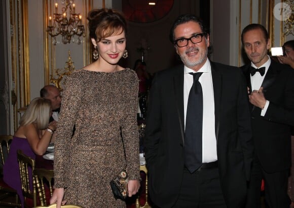 Louise Bourgoin et Christophe Barratier lors du 16e Bal de Paris à l'hôtel Le Marois. Paris, le 7 décembre 2013.