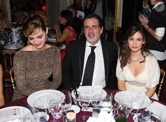 Louise Bourgoin, Christophe Barartier et Lucie Lucas lors du 16e Bal de Paris à l'hôtel Le Marois. Paris, le 7 décembre 2013.