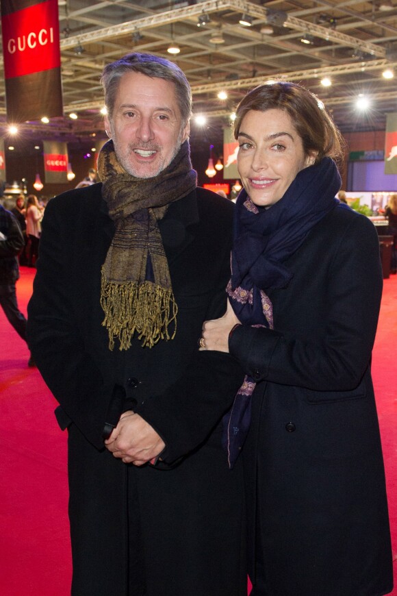 Antoine de Caunes et Daphné Roulier lors du Grand Prix Gucci au dernier jour du Gucci Paris Masters à Villepinte le 8 décembre 2013