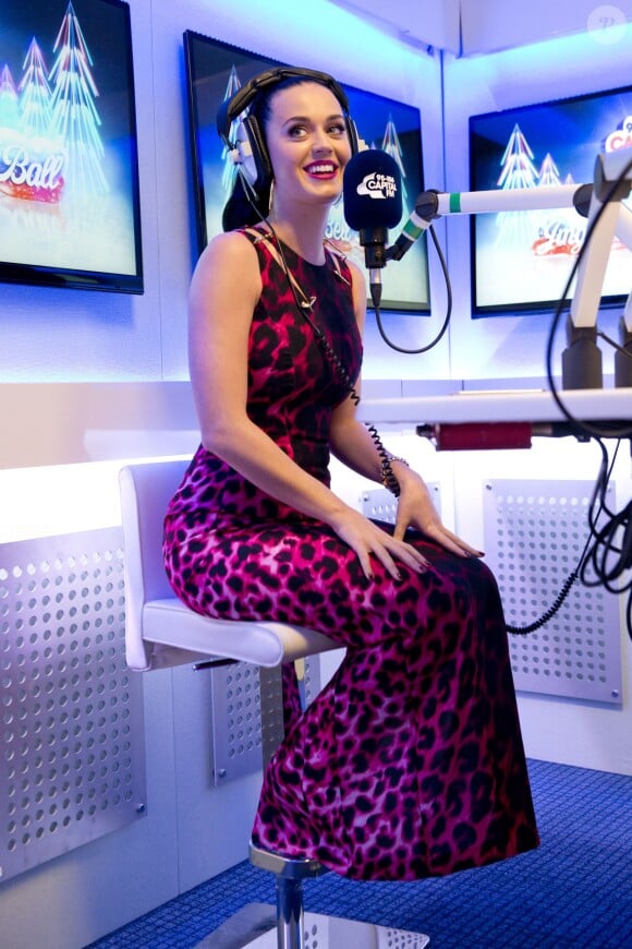 Katy Perry en interview dans le cadre du Jingle Bell Ball à Londres, le 7 décembre 2013.