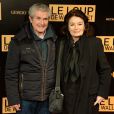 Claude Lelouch et Anouk Aimée à la première mondiale du film Le Loup de Wall Street à Paris le 9 décembre 2013.