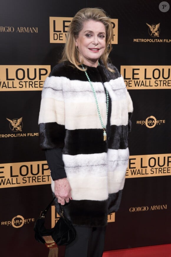 Catherine Deneuve à la première mondiale du film Le Loup de Wall Street à Paris le 9 décembre 2013.