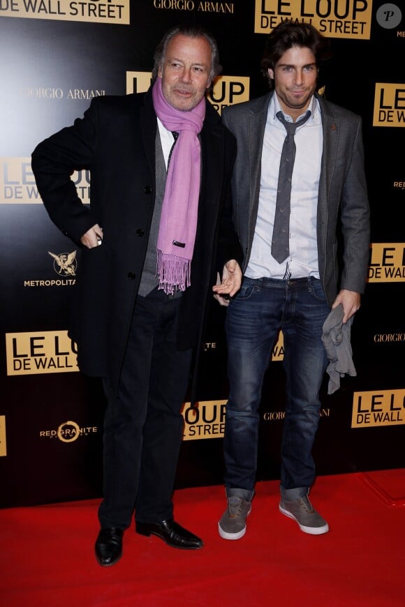Michel Leeb et son fils Tom à la première mondiale du film Le Loup de Wall Street à Paris le 9 décembre 2013.