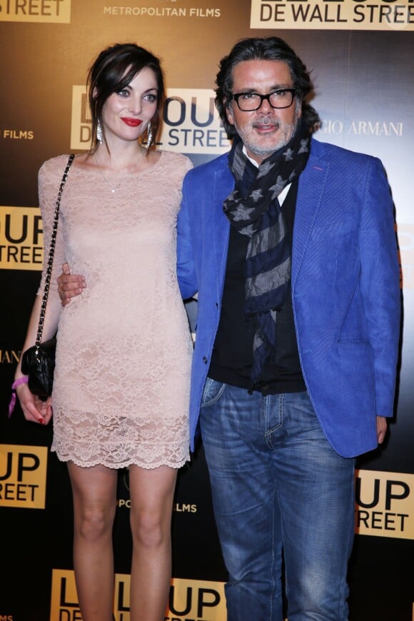 Christophe Barratier et sa compagne Gwendoline lors de l'after-party du film Le loup de Wall Street au Palais Brongniart à Paris, le 9 décembre 2013.
