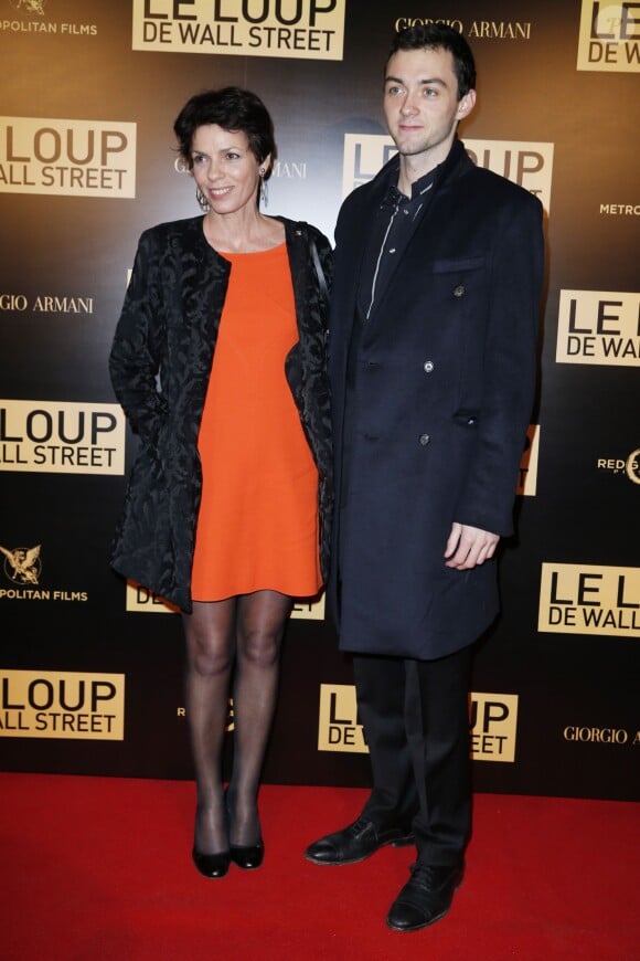 Elisabeth Bourgine et son fils Jules lors de l'after-party du film Le loup de Wall Street au Palais Brongniart à Paris, le 9 décembre 2013.