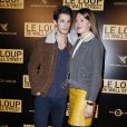 Pierre Niney et sa compagne Natasha Andrews lors de l'after-party du film Le loup de Wall Street au Palais Brongniart à Paris, le 9 décembre 2013.