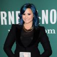 Demi Lovato présente son livre "Staying Strong" à Los Angeles, le 23 novembre 2013.