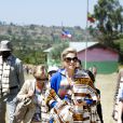 La reine Maxima des Pays-Bas en visite à l'école Anja Cfefa à Boricha Woreda lors de son voyage en Ethiopie sous l'égide des Nations-unies, le 10 décembre 2013