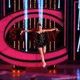Clara Morgane dans les airs dans Ice Show le mercredi 27 novembre 2013 sur M6