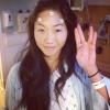 Atteinte d'une tumeur au cerveau, la jeune journaliste prometteuse Julie Chang a ouvert les portes de sa lourde opération.