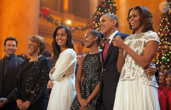 Barack, Michelle, Sasha et Malia Obama lors de l'enregistrement de l'émission Christmas in Washington au National Building Museum. Washington, le 15 décembre 2013.