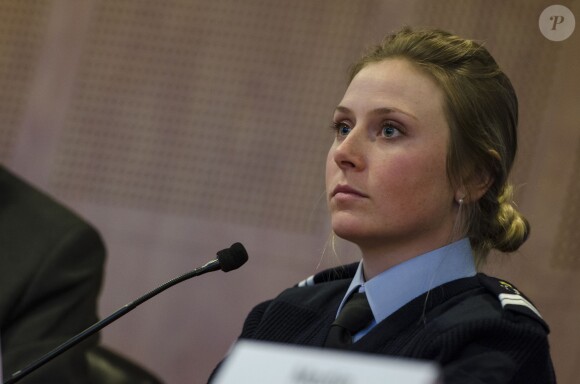 Tessa Worley lors d'une conférence de presse après sa seconde place lors des Jeux d'hiver du Conseil international du sport militaire à Annecy, le 25 mars 2013