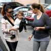 Kim, Kourtney Kardashian et sa fille Penelope profitent d'une après-midi entre filles à Beverly Hills. Le 16 décembre 2013.