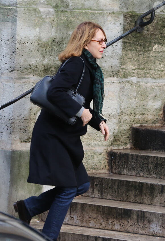 Nathalie Baye lors des obsèques de Kate Barry en l'église Saint-Roch à Paris le 19 décembre 2013