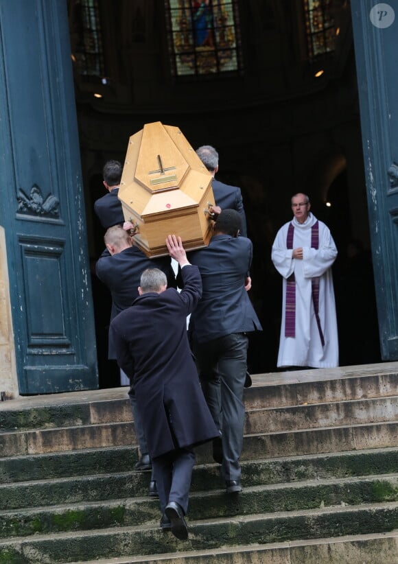 Les obsèques de Kate Barry en l'église Saint-Roch à Paris le 19 décembre 2013