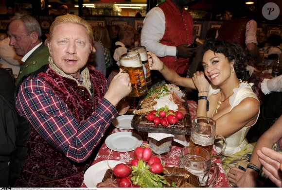 Boris Becker et Lilly Becker lors de l'Oktoberfest à Munich le 21 septembre 2013 à Munich