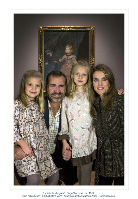 Les voeux de Felipe et Letizia d'Espagne avec leurs filles Leonor et Sofia pour les fêtes de fin d'année 2013
