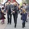 Heidi Klum en compagnie de son compagnon Martin Kristen et de ses enfants Leni, Henry, Johan et Lou a Los Angeles, le 21 decembre 2013