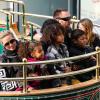 Journée détente pour la famille ! Heidi Klum en compagnie de son compagnon Martin Kristen et de ses enfants Leni, Henry, Johan et Lou a Los Angeles, le 21 decembre 2013