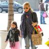 Sarah Michelle Gellar et sa fille Charlotte en route pour le cours de danse de la petite à Los Angeles, le 21 décembre 2013