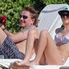 Richie Sambora avec sa fille Ava sur une plage à Maui, Hawaï, le 27 décembre 2013.