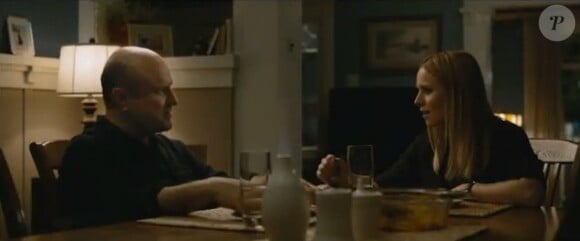Enrico Colantoni et Kristen Bell dans Veronica Mars.