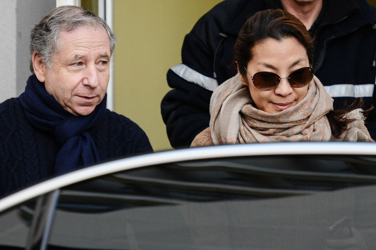 Vidéo : Jean Todt et sa compagne Michelle Yeoh le 1er janvier au CHU de ...