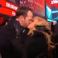 Jenny McCarthy et Donnie Wahlberg : Un baiser fou et une mise au point !