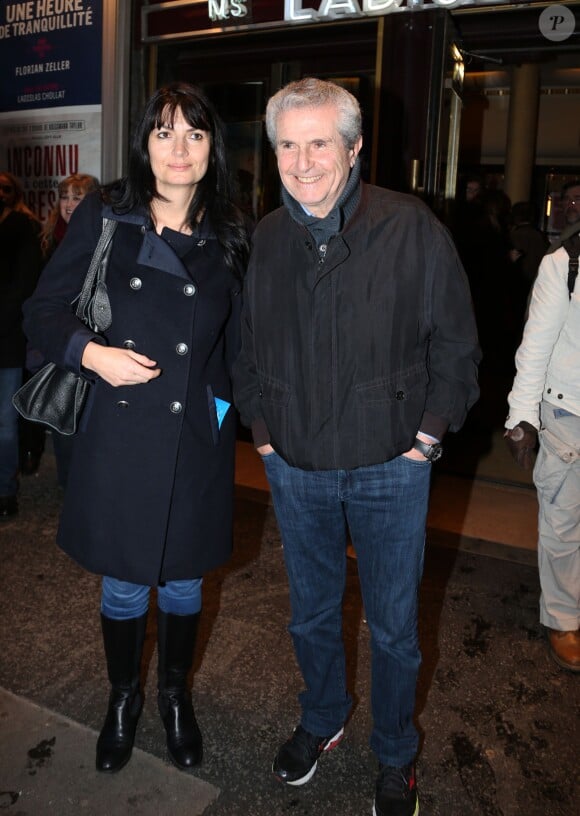 Claude Lelouch et sa compagne Valérie Perrin assistaient à la générale de la pièce "Love letters", qui réunit Anouk Aimée et Gérard Depardieu, au Théâtre Antoine à Paris, le 4 janvier 2014.