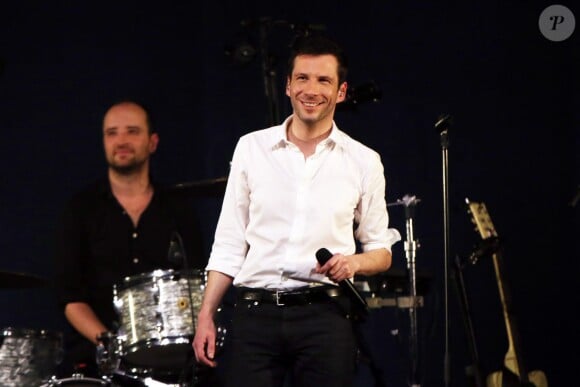 Exclusif - Alex Beaupain en concert à Paris le 17 décembre 2013