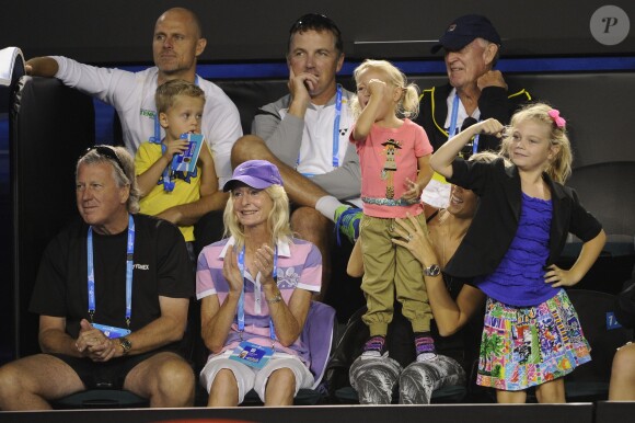 La famille de Lleyton Hewitt, sa femme Beck et leurs enfants lors du Kids' Day de l'Open d'Australie à Melbourne le 11 janvier 2014.