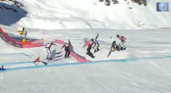 Paul-Henri De Le Rue est violemment tombé à Arcalis en Andorre lors de la dernière épreuve de la coupe du monde de snowboardcross, le 12 janvier 2013