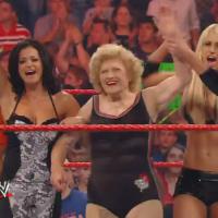 Mae Young: Mort à 90 ans de la star du catch, trois ans après son dernier combat