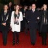 La princesse Stéphanie de Monaco, Pauline Ducruet, le prince Albert II et la princesse Charlene ont posé à leur arrivée au chapiteau Fontvieille, le 16 janvier 2014, pour l'inauguration du 38e Festival International du Cirque de Monte-Carlo.